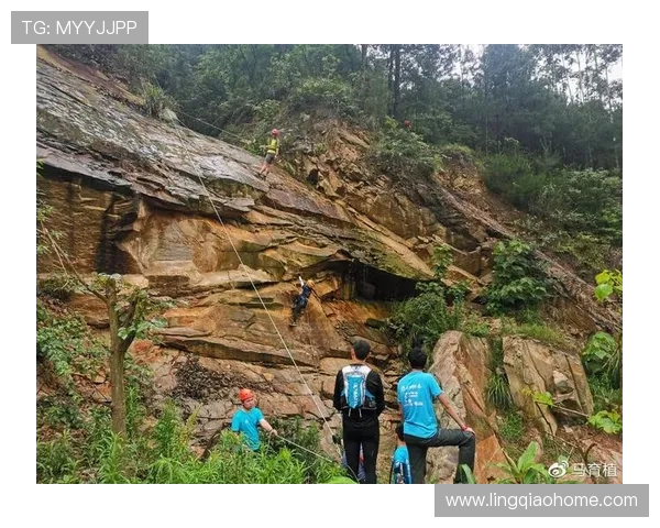 重庆攀岩队防守策略解析：攀岩热点的深度剖析与展望