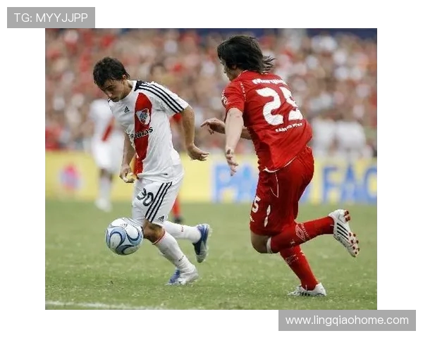 阿根廷独立与河床足球队的历史交汇与文化传承探讨