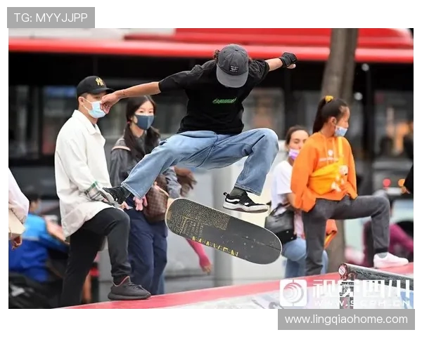 成都滑板队防反战术深度分析与实战技巧分享